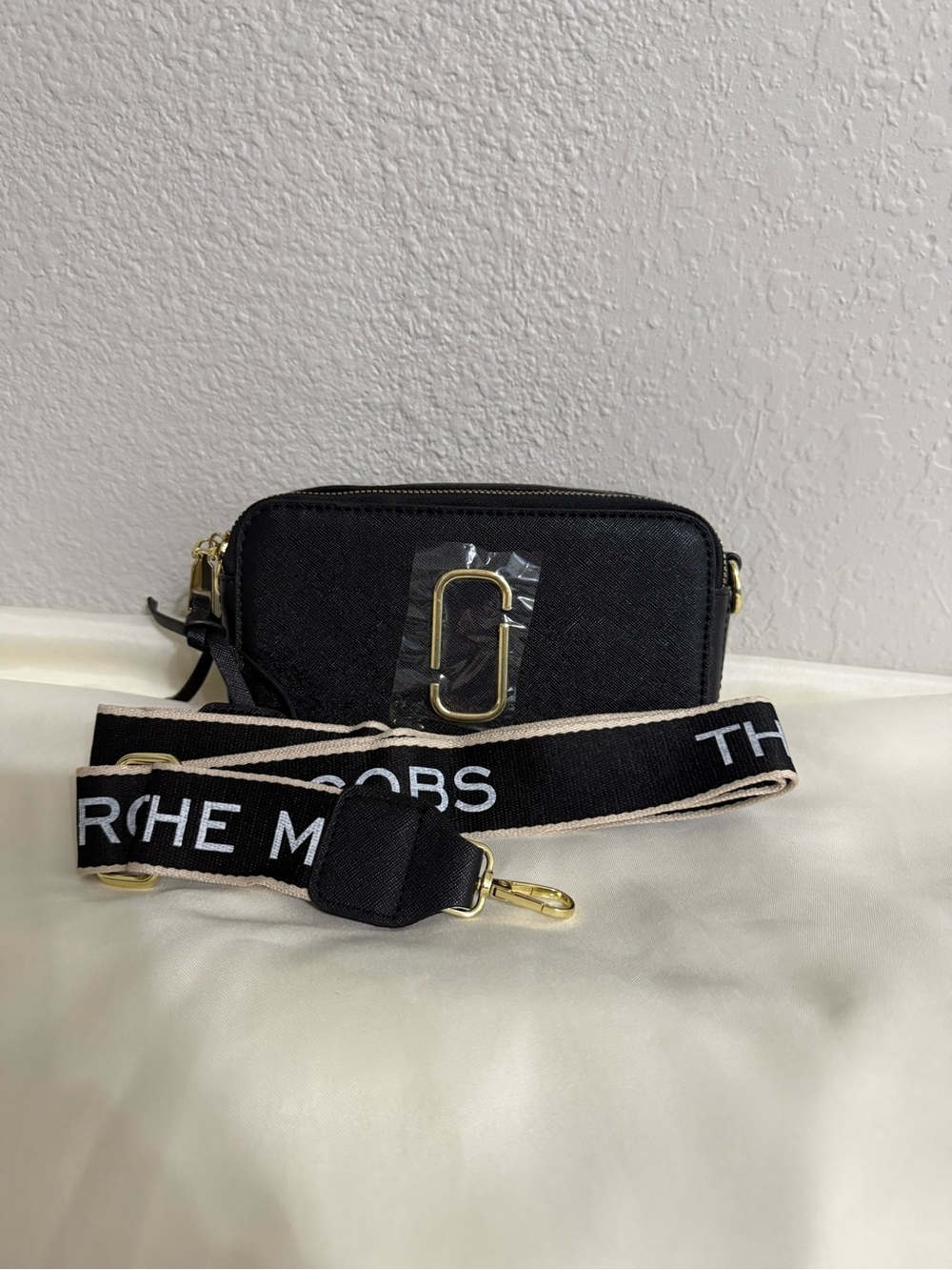 Marc Jacobs Black Snapshot Crossbody with Logo Strap NEW